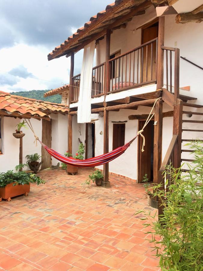 La Casa De La Nona Hotel San Gil Exterior photo